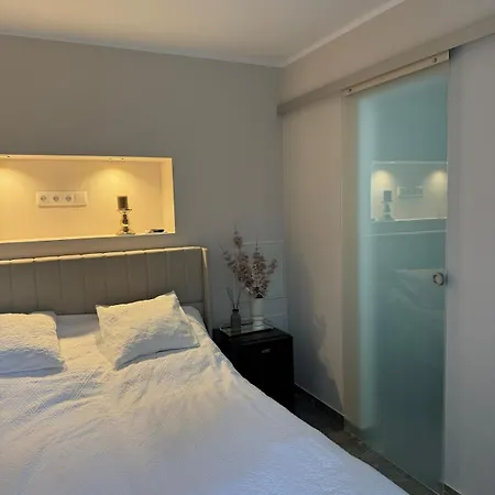 Apartmán Mit Bad, 15 Min Frankfurt Airport, Free Parking *